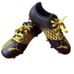 Puma Black and Yellow Soccer Cleats kids cleats boys girls soccer cleats size 12